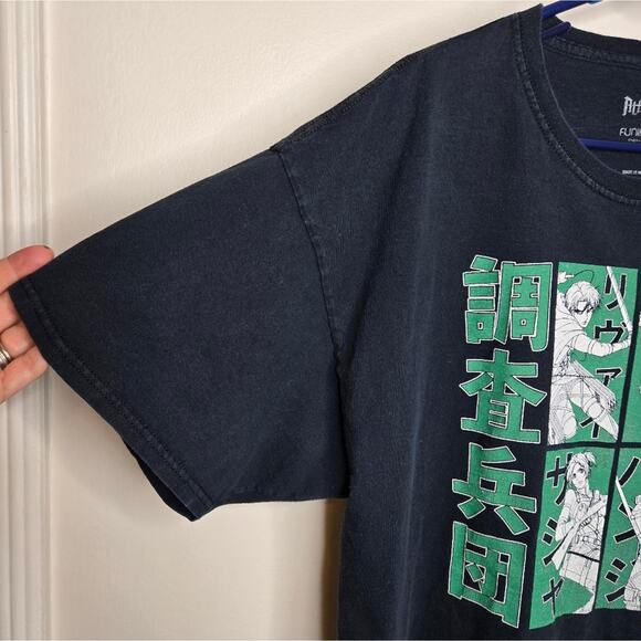 ATTACK ON TITAN Black and Green Graphic Shirt Sleeve T-shirt Size XL - Picture 3 of 7